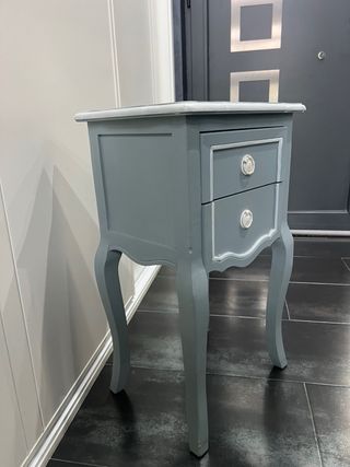 Cómoda y Mesilla Gris Estilo Francés