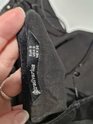 Top negro con perlas