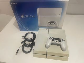 PS4 500GB Blanca + Mando Blanco