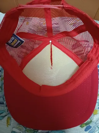 Gorra Shin Chan Roja