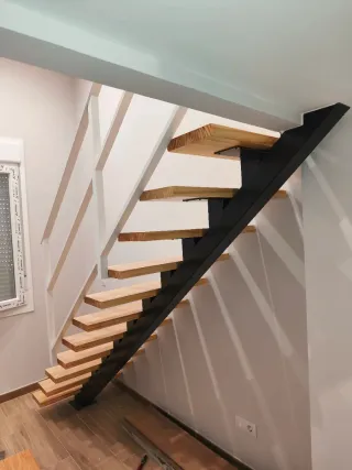 Trabajo de albañilería alicatados y solado