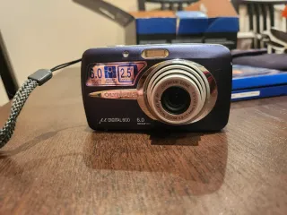 Cámara Digital Olympus 6.0 Megapíxeles