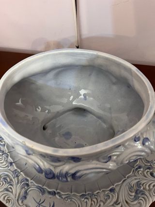 Sopera porcelana pintada mano azul y blanco