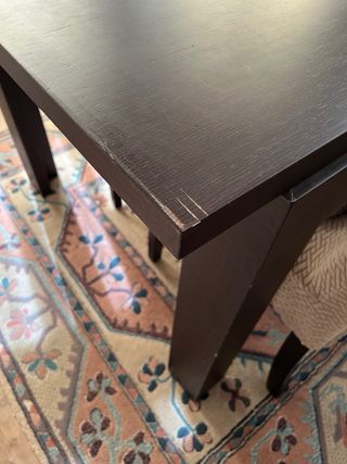 Mesa de comedor y sillas
