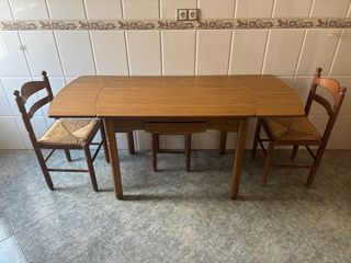 Mesa de comedor extensible de madera