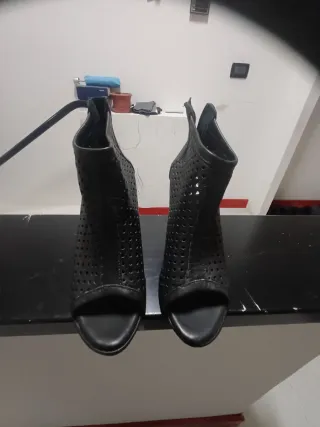 Scarpe donna aperte nere tacco 38