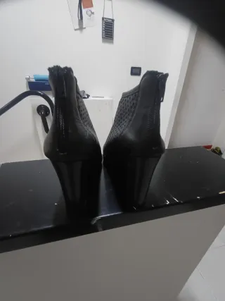 Scarpe donna aperte nere tacco 38