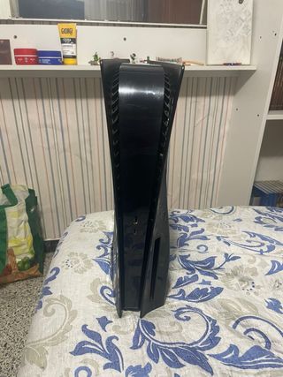 PlayStation 5 1TB + 2 Mandos