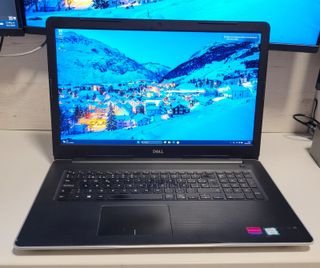 Portátil Dell Inspiron 17 3780 i7-8565U 8GB 256GB