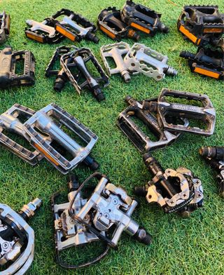 Lote pedales bici automáticos y plataforma
