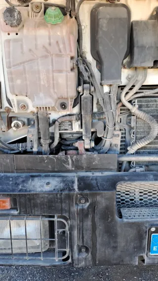 Se reparan coches y mantenimiento a buen precio