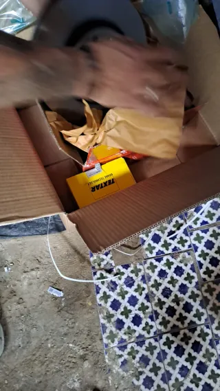 Se reparan coches y mantenimiento a buen precio