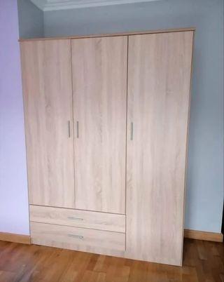 Armario con 3 puertas y 2 Cajones nuevo Cambrian