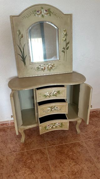 Mesita tocador con espejo floral