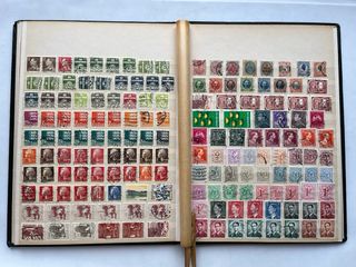 Clasificador Sellos Antiguos Diferentes Países 16P