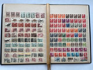 Clasificador Sellos Antiguos Diferentes Países 16P