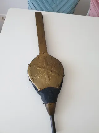 Fuelle chimenea decorativo metal y cuero