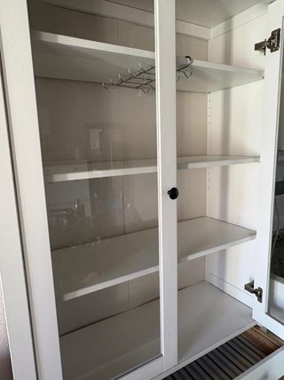 Vitrina Blanca Hemnes Ikea con Cajones