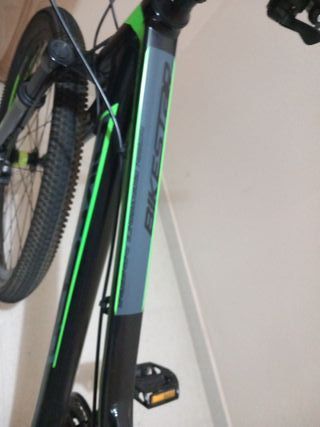 Bicicleta BTT adulto bikestar