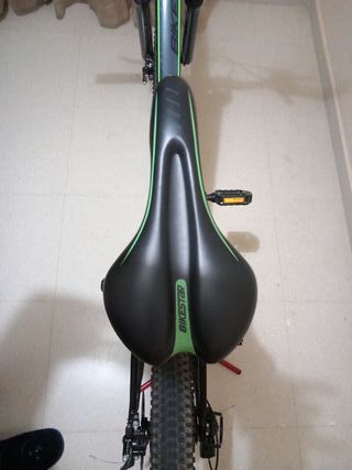 Bicicleta BTT adulto bikestar