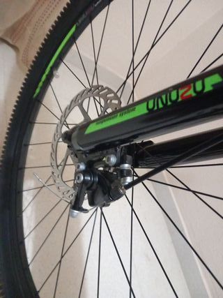 Bicicleta BTT adulto bikestar