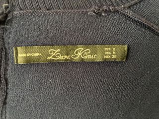 Jersey cremallera trasera de Zara. Talla M