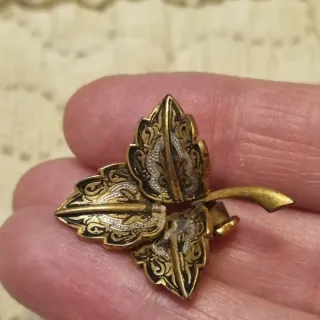 Pendiente vintage de clip antiguo (pieza suelta)