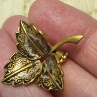 Pendiente vintage de clip antiguo (pieza suelta)