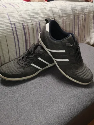 Zapatillas deportivas grises Primark