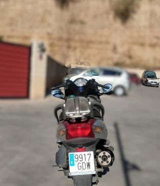 Caballete kymco 84556 grand dink 125