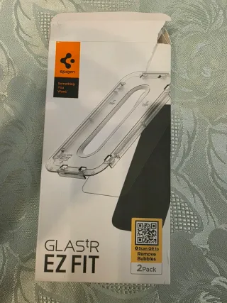 Spigen Vetro temprato HD iPhone 15 Pro Max 6.7"