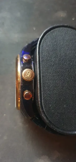 Reloj Festina Edición Especial Crono Azul y Oro