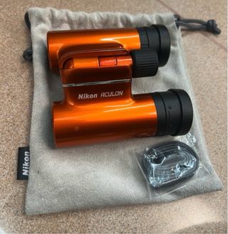 Prismáticos Nikon Aculon T01 8x21 Naranjas
