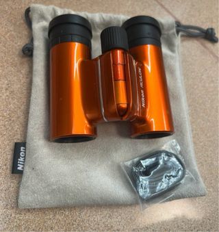 Prismáticos Nikon Aculon T01 8x21 Naranjas