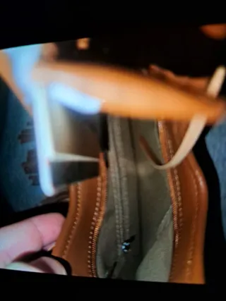 Bolso marrón con flecos