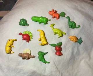 Set Figuras Coleccionables Vegesaurios