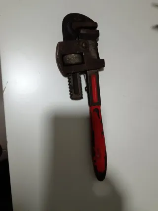 Llave de fontanero 30 cm