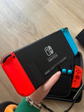 Nintendo Switch con accesorios