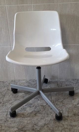 Silla de escritorio IKEA blanca