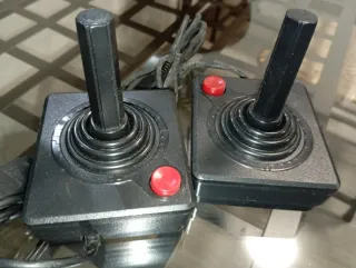 2 Joysticks Atari Clásicos