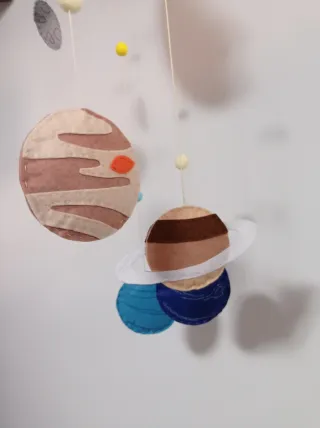 Móvil Cuna Planetas y Cohete Hecho a Mano