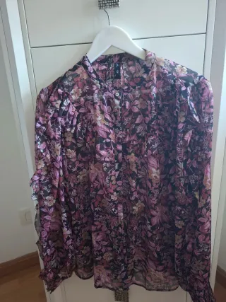 Camisa Mango volantes floral