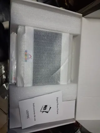 Marco Digital LEOTEC Alta Resolución 7 LCD