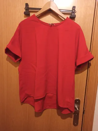 Camisa roja manga corta