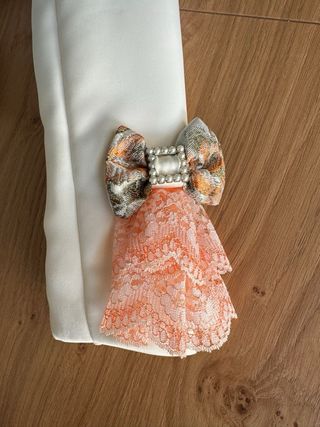 Traje Alicantina Gris Piedra Claro y blanco