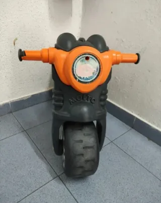 Moto infantil Molto Naranja