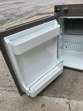 Nevera trivalente Electrolux