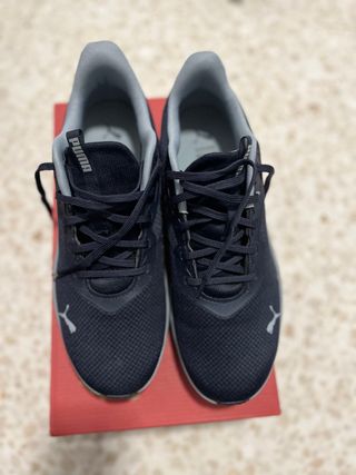 Tenis Puma Negros y Grises Talla 46