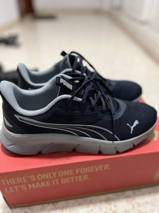 Tenis Puma Negros y Grises Talla 46