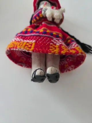 Muñeca artesanal Perú